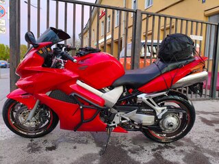2002 Honda VFR 800, красный, 350000 рублей, вид 1