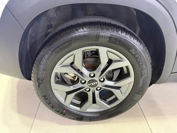 2023 Kia Seltos I Рестайлинг, белый, 1539900 рублей - вид 10