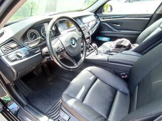 2013 BMW 5 серии 520i VI (F10/F11/F07), чёрный, 2050000 рублей, вид 4
