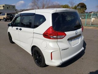 2022 Honda Freed+ II Рестайлинг, белый, 1288000 рублей, вид 5