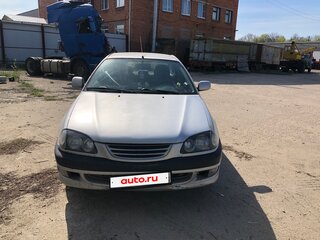 1999 Toyota Avensis I, серебристый, 330000 рублей, вид 1