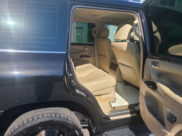 2012 Lexus LX 570 III Рестайлинг, чёрный, 4600000 рублей - вид 15