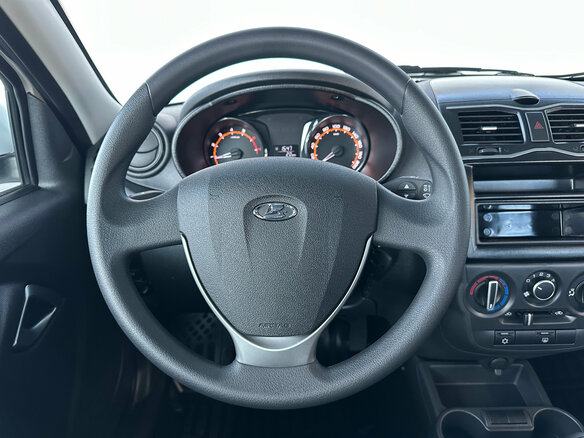 2026 Lada (ВАЗ) Granta I Рестайлинг, белый, 1010000 рублей - вид 14