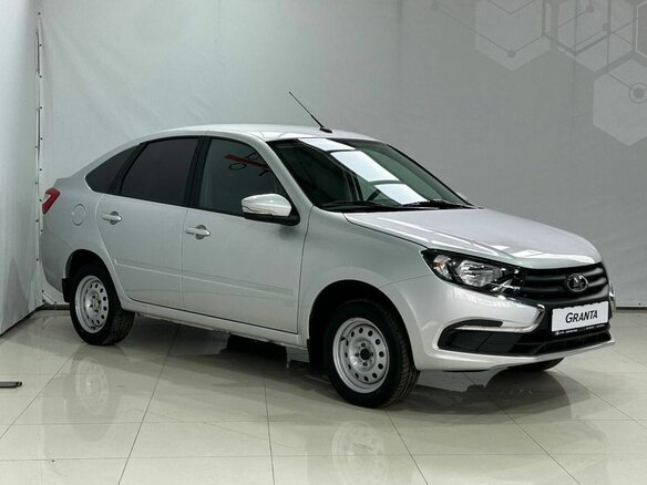 2026 Lada (ВАЗ) Granta I Рестайлинг, серебристый, 1118000 рублей - вид 2