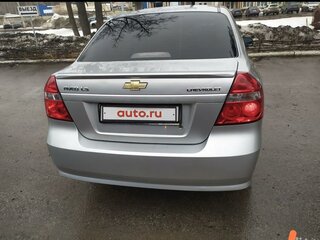 2011 Chevrolet Aveo I Рестайлинг, серебристый, 580000 рублей, вид 3