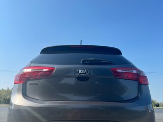2014 Kia Rio 6-speed III, серый, 1100000 рублей, вид 5