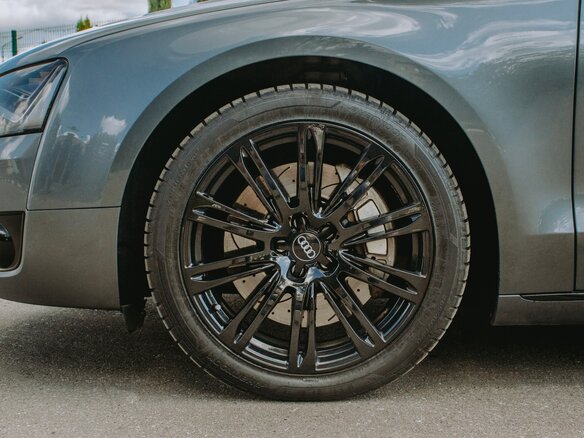 2013 Audi A8 III (D4), серый, 2600000 рублей - вид 14