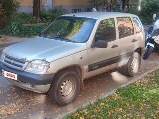 2006 Chevrolet Niva I, серебристый, 140000 рублей, вид 1