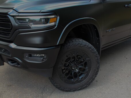 2023 Ram 1500 Crew Cab V, чёрный, 8050000 рублей, вид 4