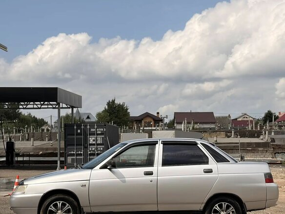 2004 Lada (ВАЗ) 2110, белый, 315000 рублей - вид 2