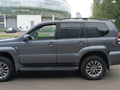 2008 Toyota Land Cruiser Prado 5-speed 120 Series Рестайлинг, серый, 1850000 рублей, вид 2