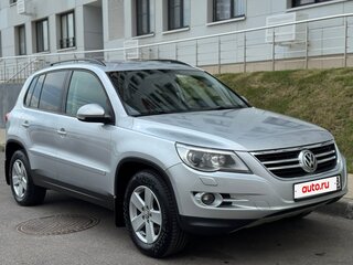 2010 Volkswagen Tiguan I, серебристый, 900000 рублей, вид 3