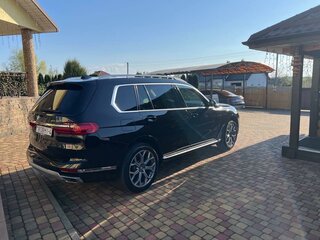 2019 BMW X7 40i I (G07), чёрный, 7200000 рублей, вид 3