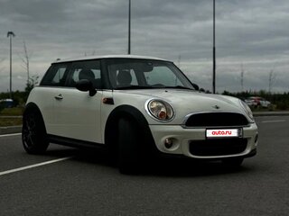 2011 Mini Hatch One II (R56) Рестайлинг, белый, 615000 рублей, вид 3