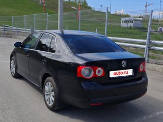 2008 Volkswagen Jetta V, чёрный, 630000 рублей, вид 2