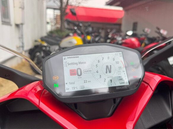 2024 Ducati Supersport, красный, 1800000 рублей - вид 9