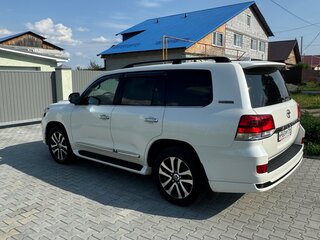 2019 Toyota Land Cruiser 200 Series Рестайлинг 2, белый, 8490000 рублей, вид 4