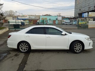 2015 Toyota Camry VII (XV50) Рестайлинг, белый, 2000000 рублей, вид 4