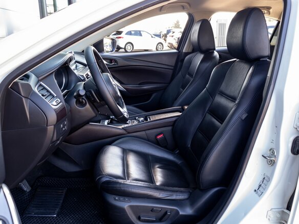 2017 Mazda 6 III (GJ) Рестайлинг, белый, 1545000 рублей - вид 12