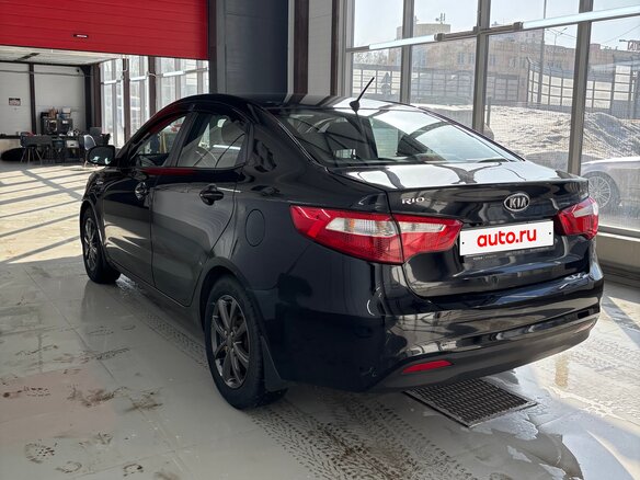 2011 Kia Rio III, чёрный, 650000 рублей - вид 6
