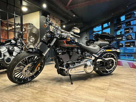 2024 Harley-Davidson Breakout, чёрный, 3500000 рублей, вид 1