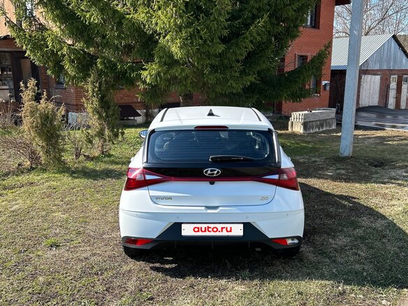 2021 Hyundai i20 MHEV III, белый, 1580000 рублей - вид 6