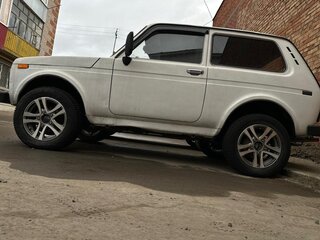 2008 Lada (ВАЗ) 2121 (4x4) I Рестайлинг, белый, 440000 рублей, вид 3