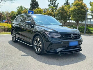 2024 Volkswagen Tiguan Allspace II Рестайлинг, чёрный, 4150000 рублей, вид 3