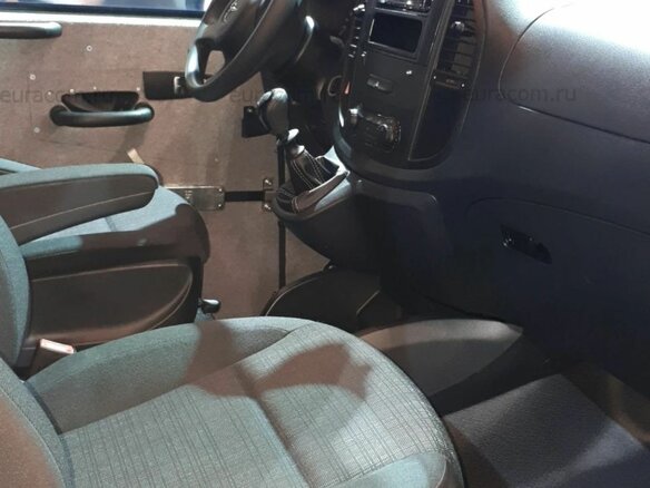 2017 Mercedes-Benz Vito, бежевый, 5500000 рублей - вид 6