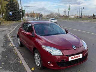 2011 Renault Megane III, красный, 575000 рублей, вид 2