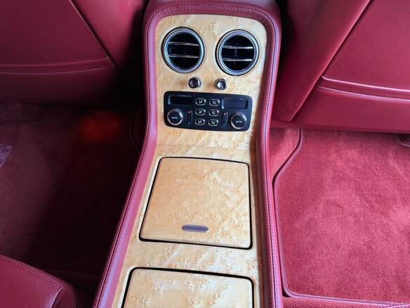 2006 Bentley Continental Flying Spur, белый, 2800000 рублей - вид 14