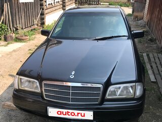 1997 Mercedes-Benz C-Класс 180 I (W202), чёрный, 200000 рублей, вид 1