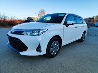2018 Toyota Corolla Fielder XI (E160, E170) Рестайлинг 2, белый, 1600000 рублей, вид 3