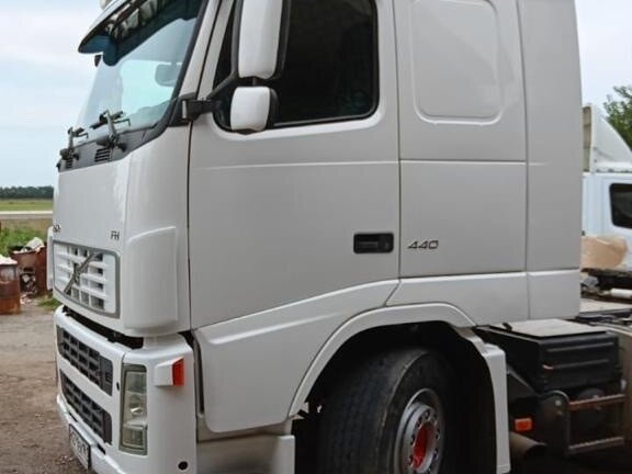 2006 Volvo FH, белый, 6800000 рублей - вид 5