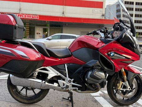 2020 BMW R 1250 RT, красный, 1800000 рублей, вид 4
