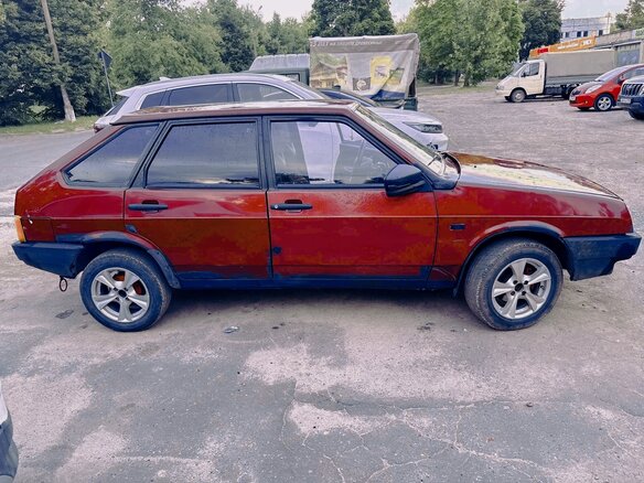 2001 Lada (ВАЗ) 2109, серебристый, 120000 рублей - вид 1