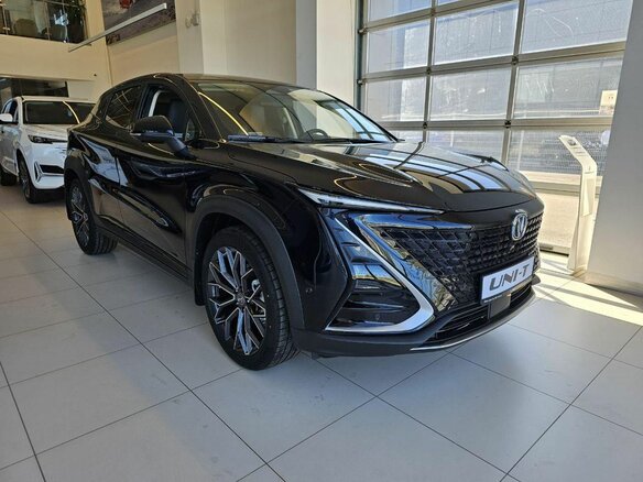 2024 Changan UNI-T I, чёрный, 3309900 рублей - вид 2