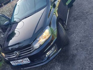 2017 Volkswagen Polo V Рестайлинг, чёрный, 1420000 рублей, вид 2
