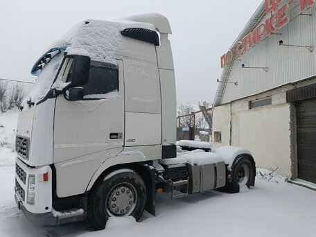 2003 Volvo FH, белый, 2600000 рублей, вид 5