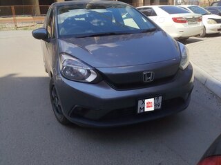 2020 Honda Fit IV, серый, 1400000 рублей, вид 1