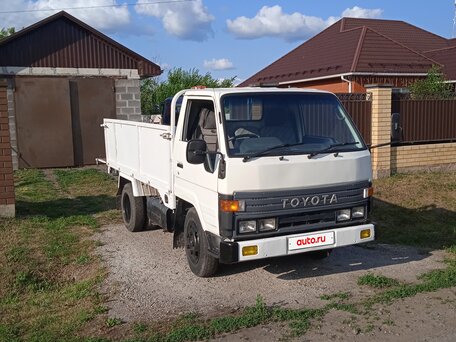 1992 Toyota Dyna, белый, 500000 рублей, вид 1