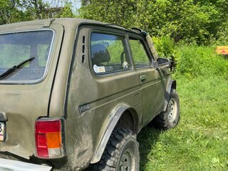 2011 Lada (ВАЗ) 2121 (4x4) I Рестайлинг, зелёный, 290000 рублей, вид 3