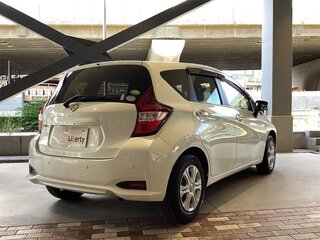 2018 Nissan Note II Рестайлинг, белый, 830007 рублей, вид 3