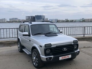 2018 Lada (ВАЗ) 2121 (4x4) Urban I Рестайлинг, серебристый, 760000 рублей, вид 2