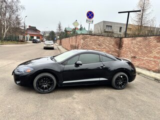 2005 Mitsubishi Eclipse IV, чёрный, 690000 рублей, вид 3
