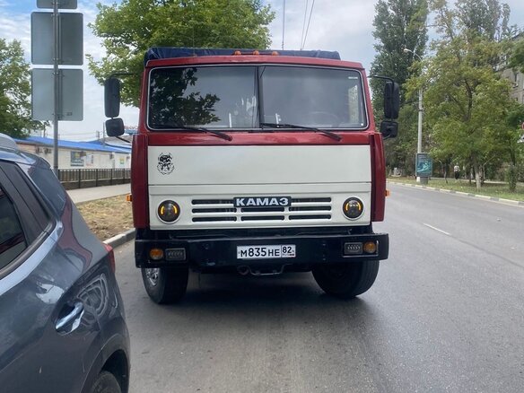 1986 КамАЗ 55102, красный, 1350000 рублей - вид 3