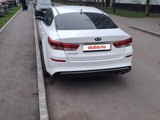 2020 Kia Optima IV Рестайлинг, белый, 1500000 рублей, вид 4