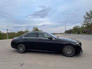 2019 Mercedes-Benz E-Класс 220 d V (W213, S213, C238), чёрный, 3900000 рублей, вид 2