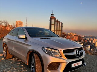 2016 Mercedes-Benz GLE Coupe 400 I (C292), серебристый, 4200000 рублей, вид 5