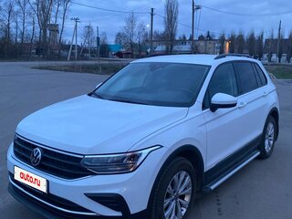 2021 Volkswagen Tiguan II Рестайлинг, белый, 2800000 рублей, вид 1